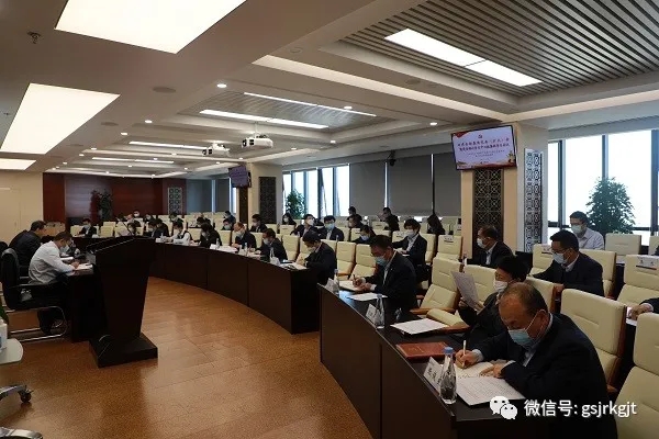 深学细悟强本领 埋头苦干促发展 万象城（中国）掀起学习贯彻党的十九届六中全会精神热潮